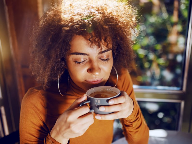 Jornada sensorial do café: como o recipiente pode alterar a experiência da bebida?